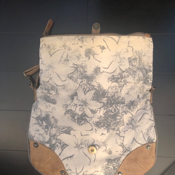 Cottagecore Earthtone Country Cross Shoulder Leather Myra Bag - Picture 5 of 7